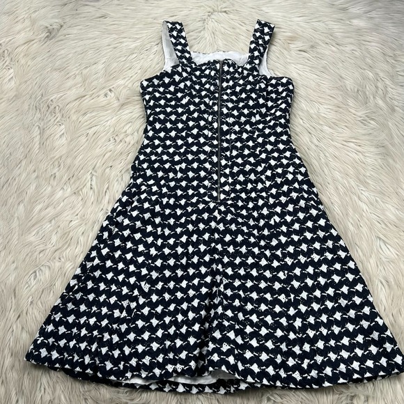 Theory Women's 4 White Blue Printed Eyelet Fit Flare Dress Sleeveless - Picture 8 of 9